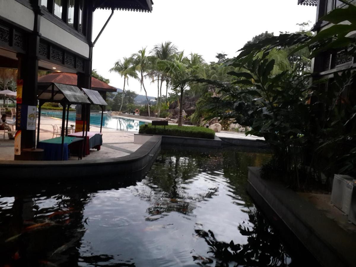 Pulai Spring Resort Kampung Kangkar Pulai Buitenkant foto